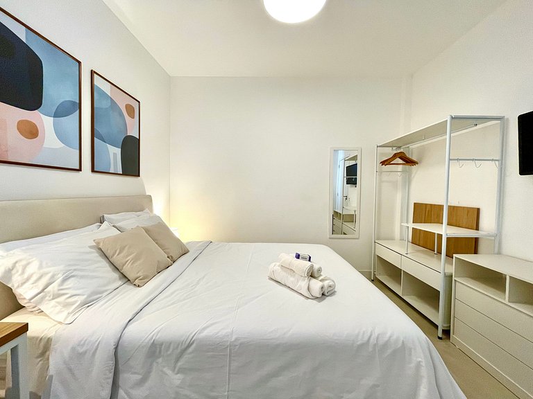 Modern and charming next to Ipanema beach!