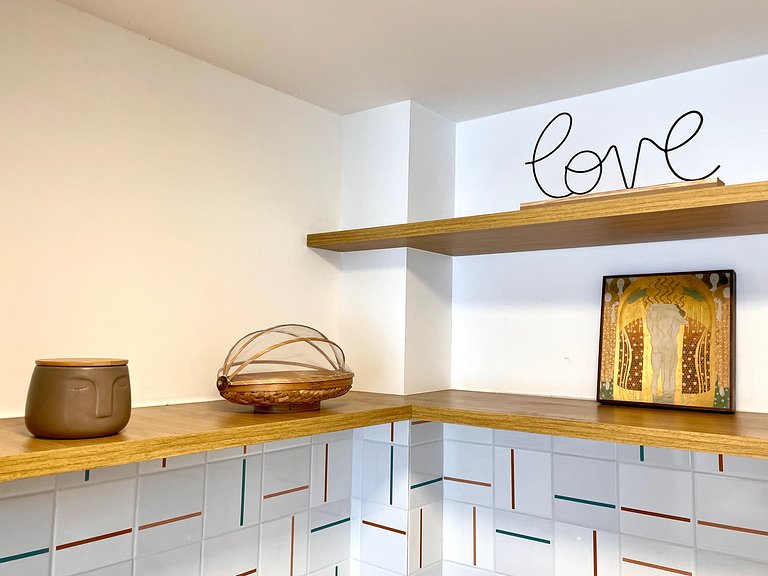 Modern and charming next to Ipanema beach!