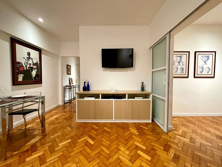 Renovated and charming close to Ipanema beach!