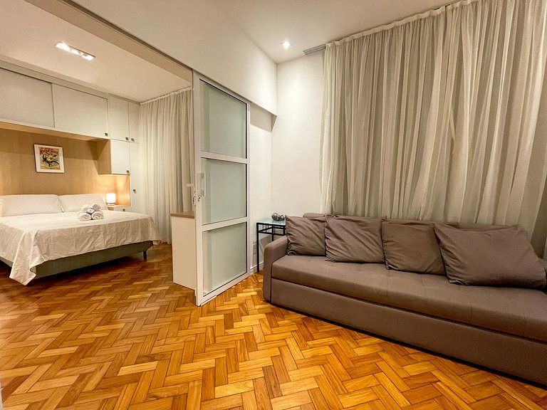 Renovated and charming close to Ipanema beach!
