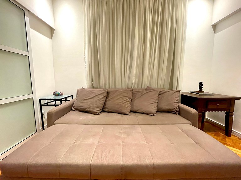 Renovated and charming close to Ipanema beach!