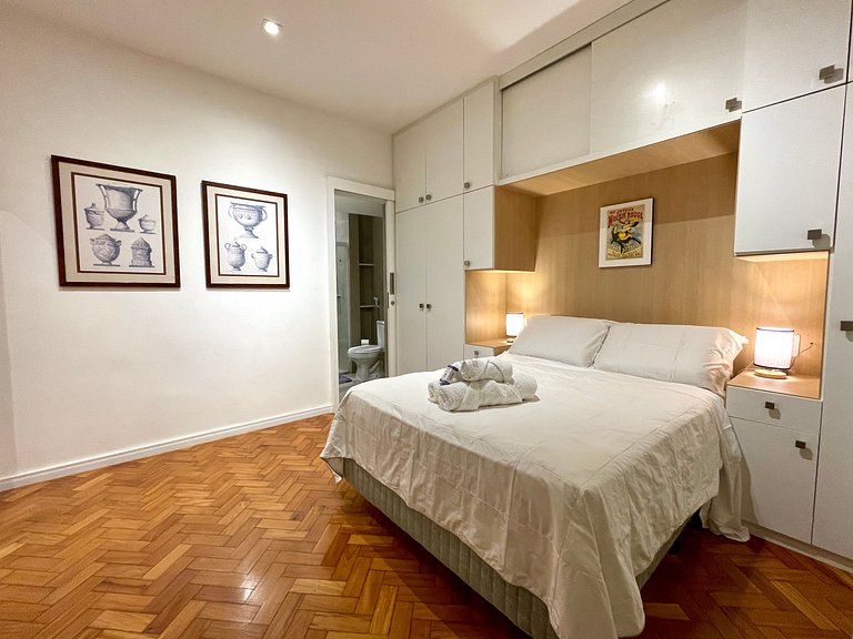 Renovated and charming close to Ipanema beach!