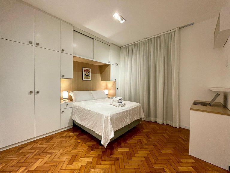 Renovated and charming close to Ipanema beach!