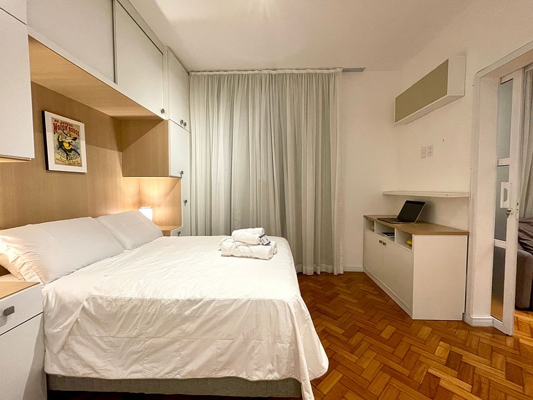Renovated and charming close to Ipanema beach!