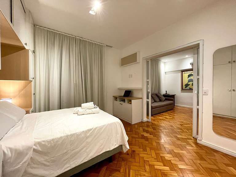 Renovated and charming close to Ipanema beach!