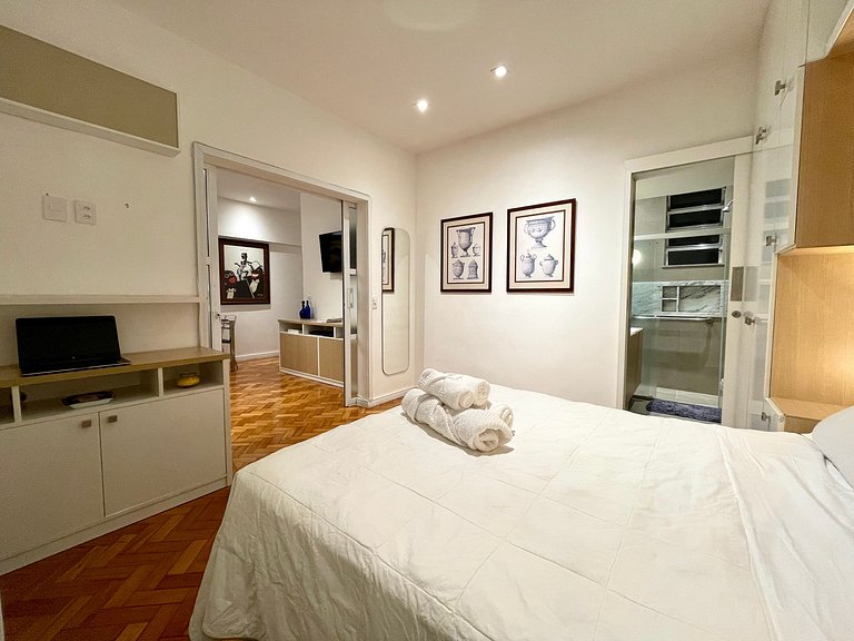 Renovated and charming close to Ipanema beach!