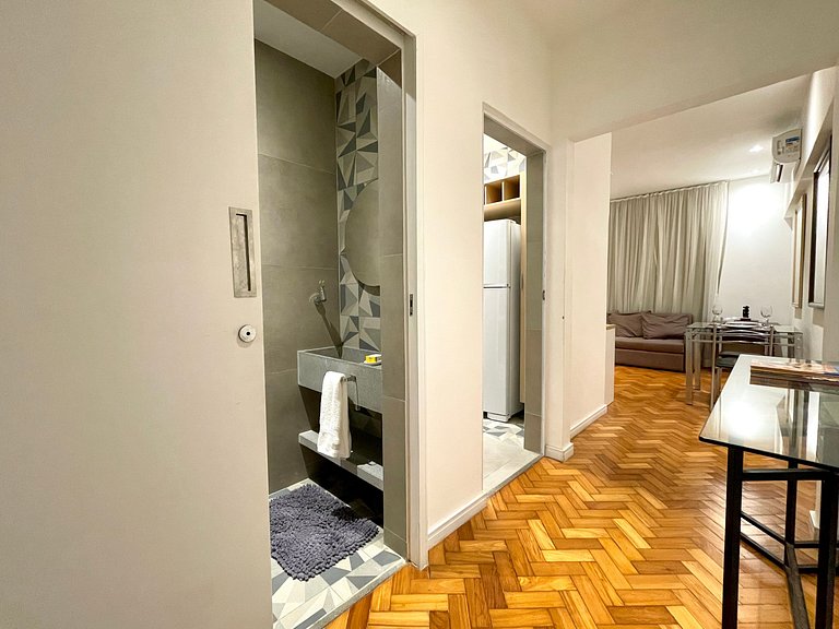 Renovated and charming close to Ipanema beach!