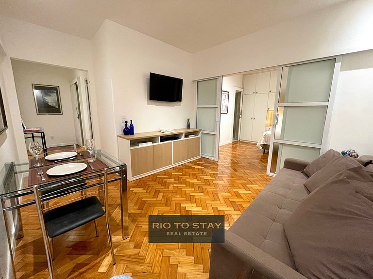Renovated and charming close to Ipanema beach!