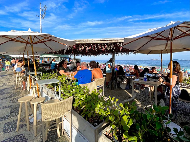 Renovated and charming close to Ipanema beach!