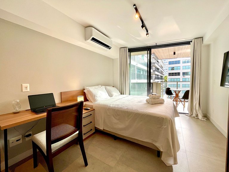 Studio Leblon - Reformado, com piscina e academia