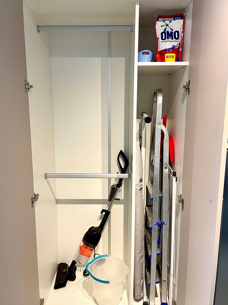 Studio Leblon - Novo, varanda, piscina e gym.
