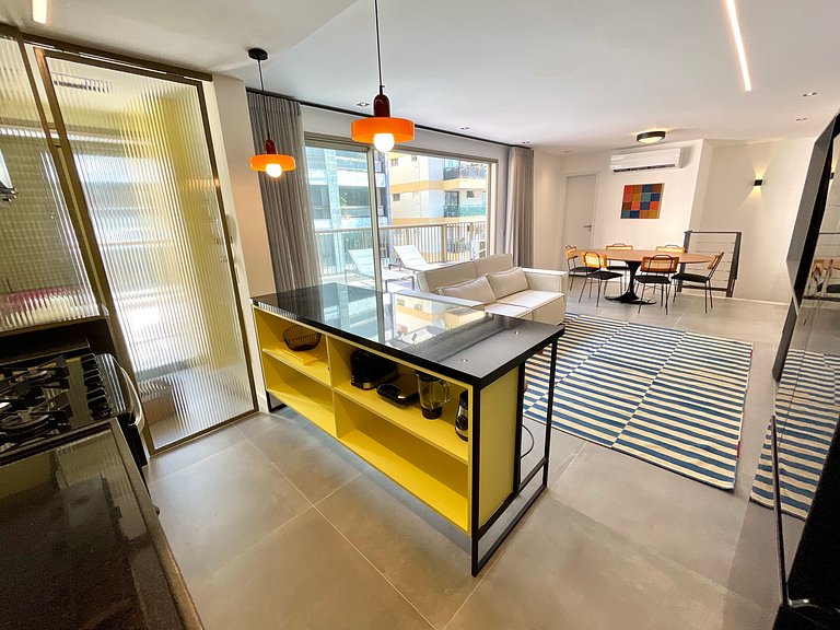 Modern penthouse with terrace in Leblon