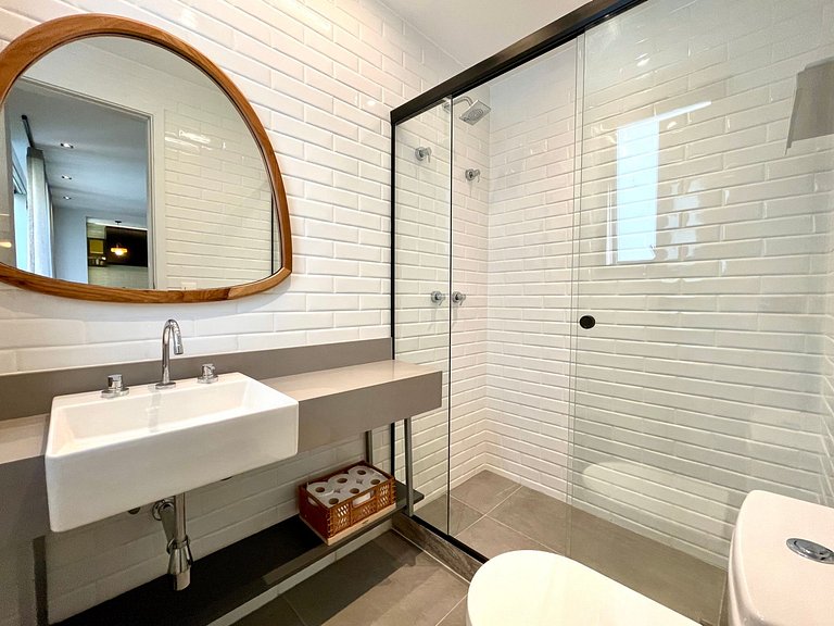 Modern penthouse with terrace in Leblon