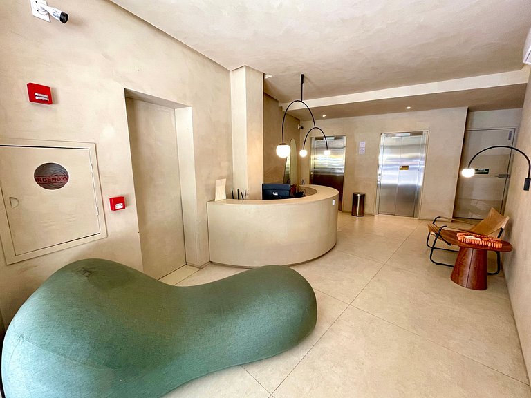Modern penthouse with terrace in Leblon