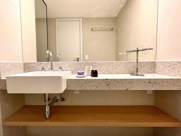 Studio Leblon - Vista Cristo, novo, piscina e gym