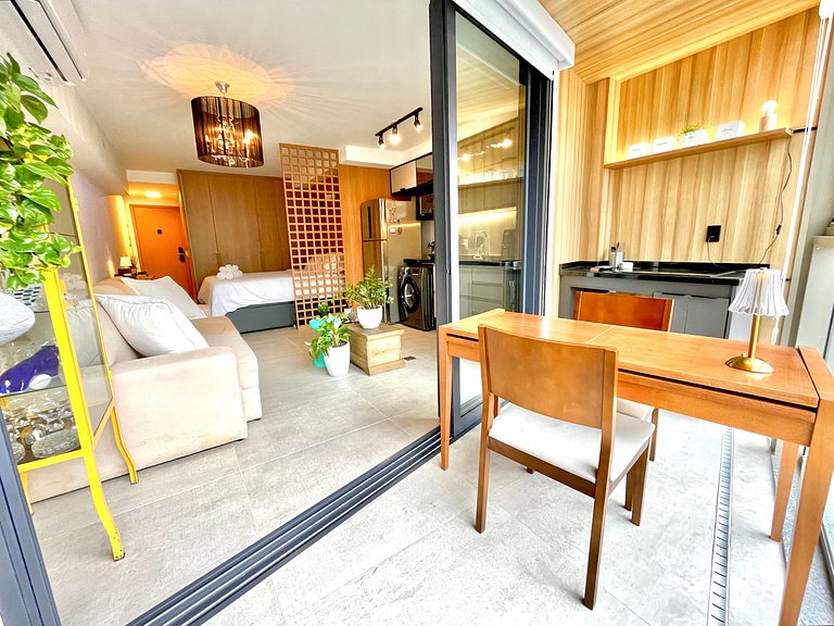 Studio Leblon - Modern with pool and gym.
