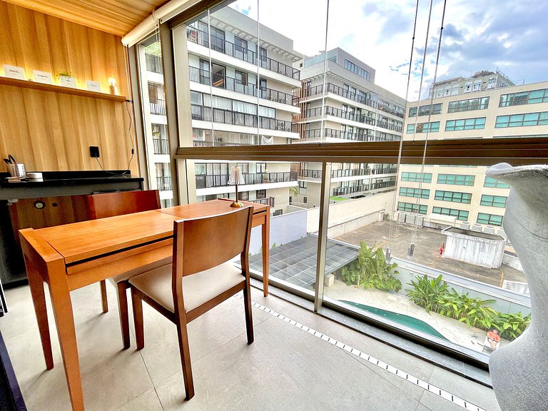 Studio Leblon - Modern with pool and gym.