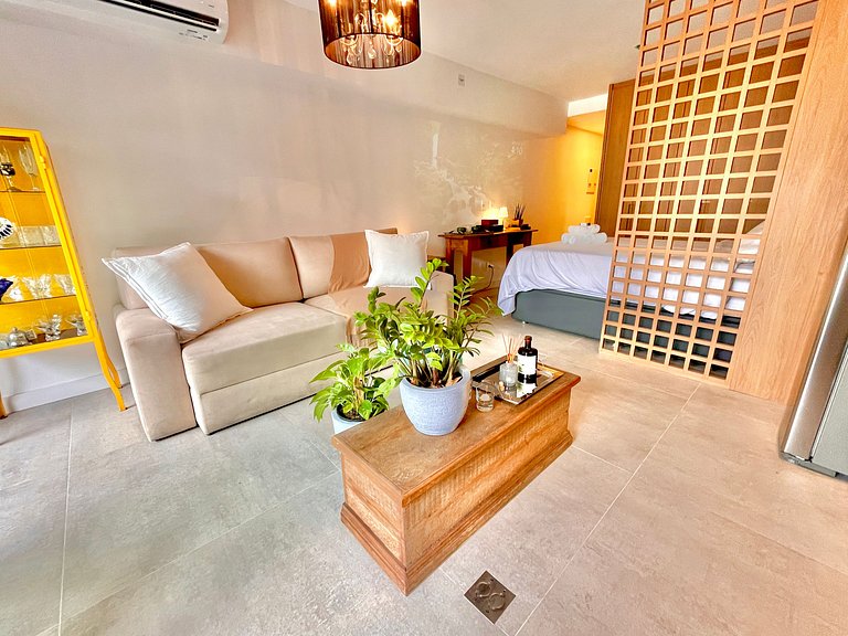 Studio Leblon - Modern with pool and gym.