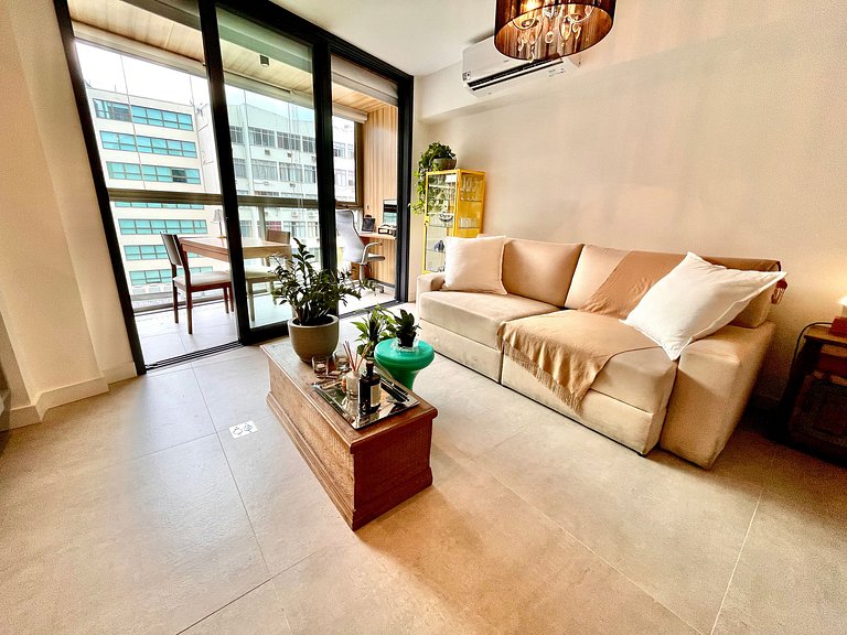 Studio Leblon - Modern with pool and gym.