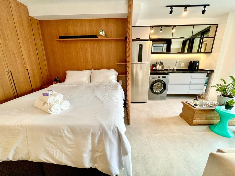 Studio Leblon - Modern with pool and gym.