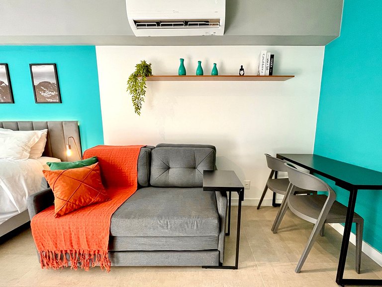 Studio Leblon - Modern with pool and gym.