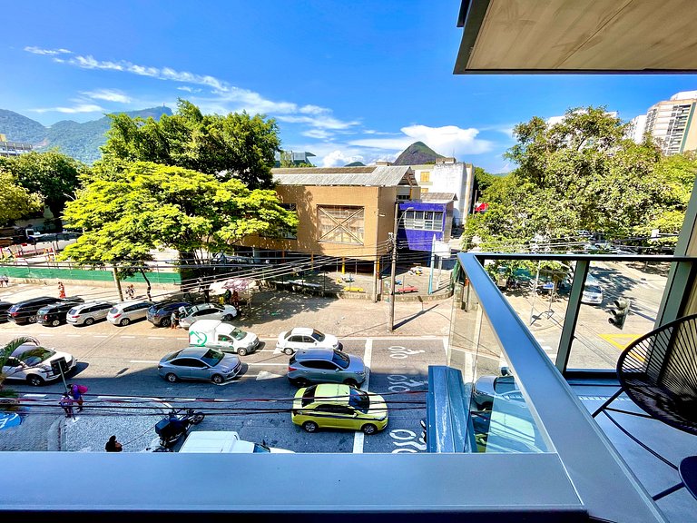 Leblon Studio - View of the Christ, pool and gym