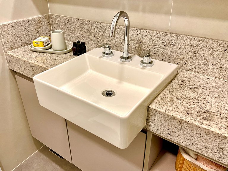 Studio Leblon - Moderno com piscina e academia