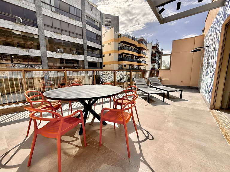 Modern penthouse with terrace in Leblon
