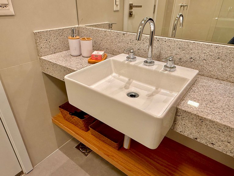 Studio Leblon - Moderno com piscina e academia