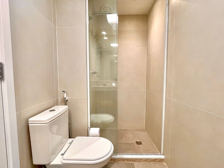Studio Leblon - Com terraço, piscina e academia.