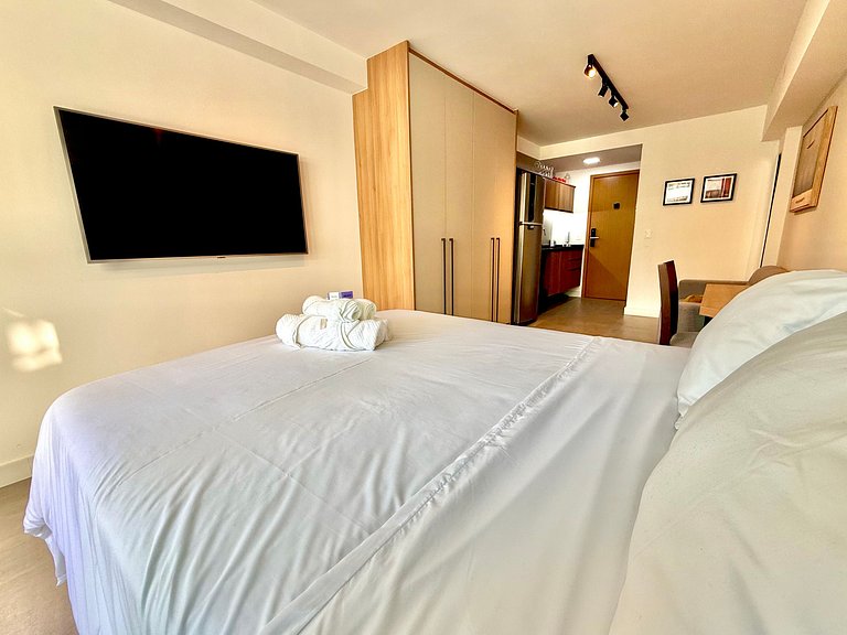 Studio Leblon - Novo, varanda, piscina e gym.
