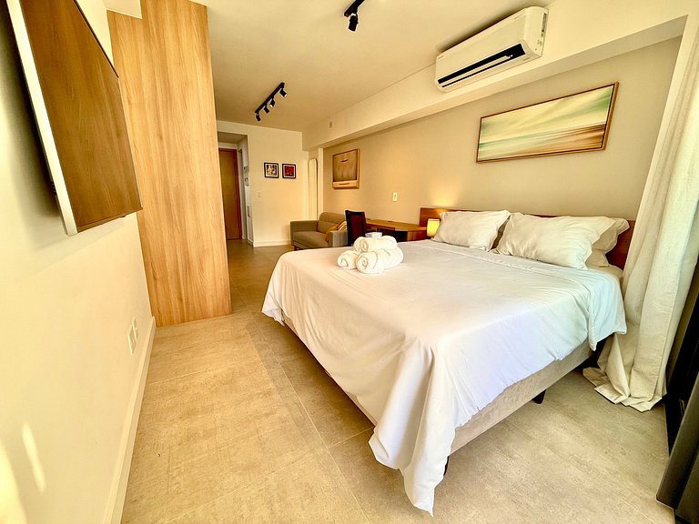 Studio Leblon - Novo, varanda, piscina e gym.