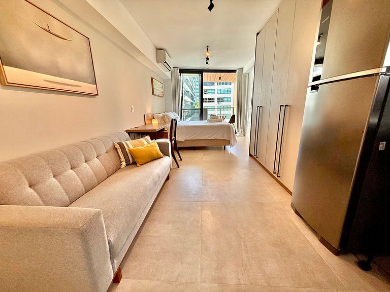 Studio Leblon - Novo, varanda, piscina e gym.