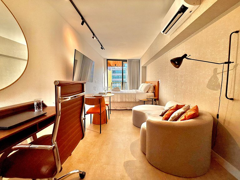 Studio Leblon - Modern with pool and gym.