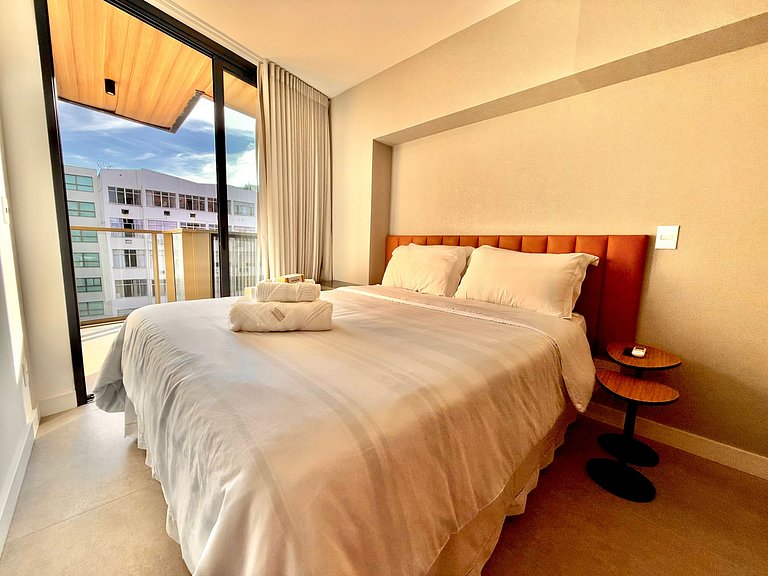 Studio Leblon - Modern with pool and gym.