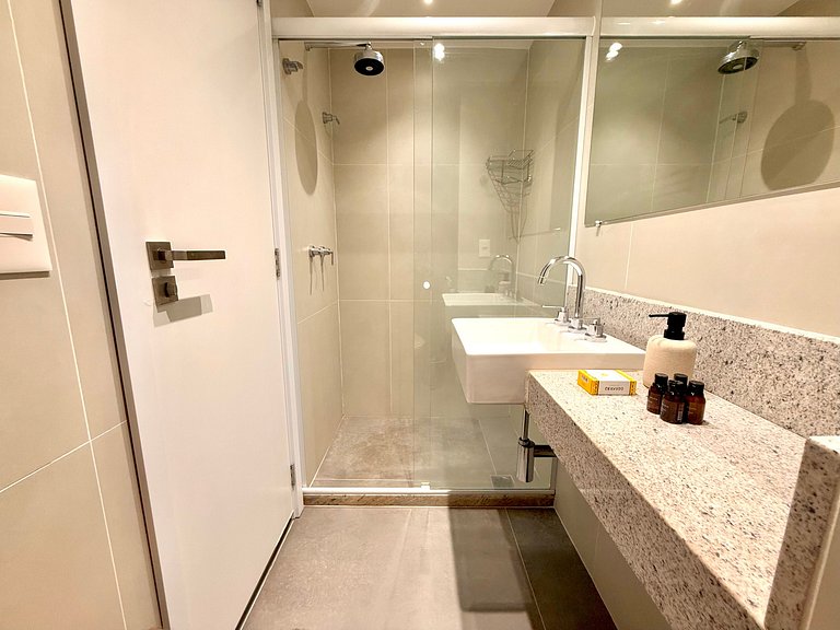 Studio Leblon - Novo, varanda, piscina e gym
