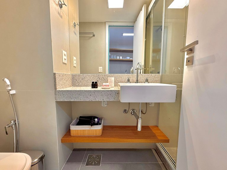 Studio Leblon - Vista Cristo, novo, piscina e gym