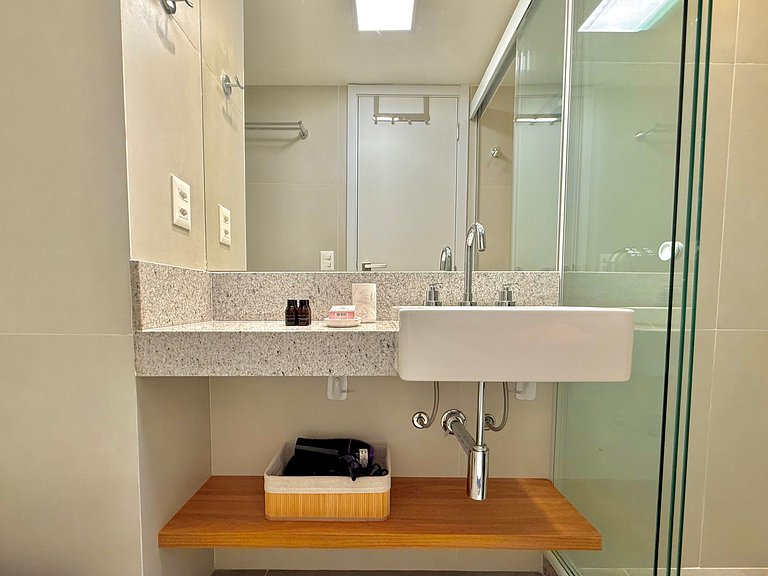 Studio Leblon - Vista Cristo, novo, piscina e gym