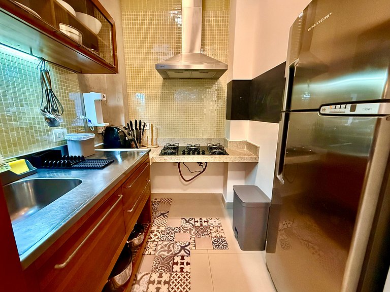 Charmoso com terraço a 5 minutos da praia - Leblon