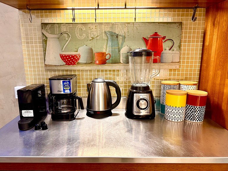 Charmoso com terraço a 5 minutos da praia - Leblon