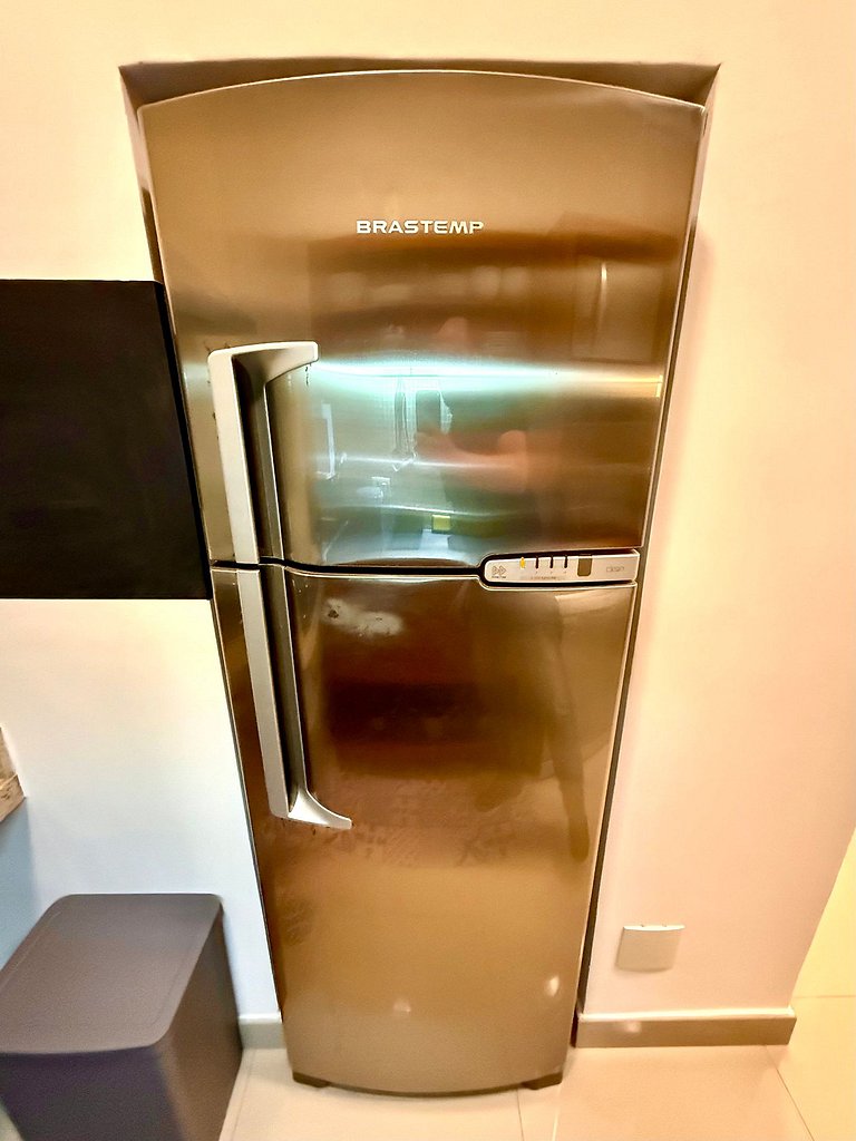 Charmoso com terraço a 5 minutos da praia - Leblon