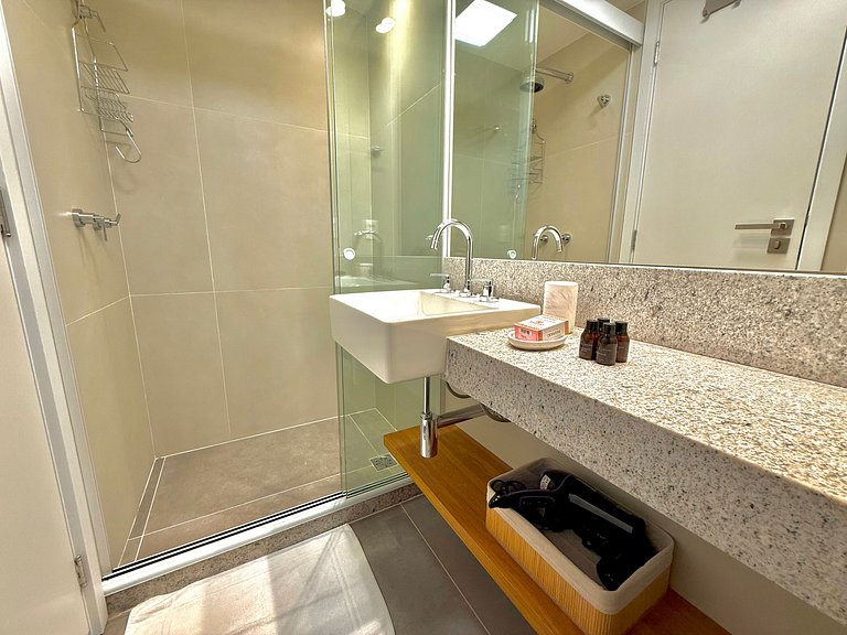 Studio Leblon - Novo, varanda, piscina e gym