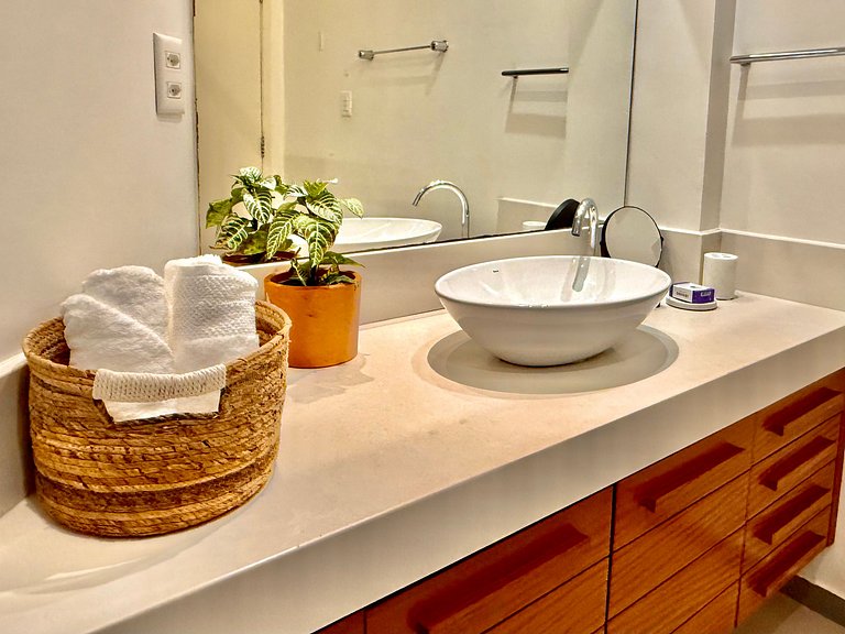 O mais charmoso de Ipanema a 3 min da praia.