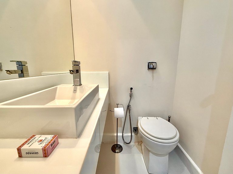 Recepção 24h, internet veloz e reservado - Ipanema