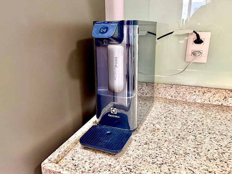 Recepção 24h, internet veloz e reservado - Ipanema