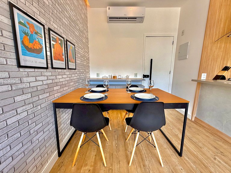 Wi-Fi rápido, recepção 24h e garagem - Leblon