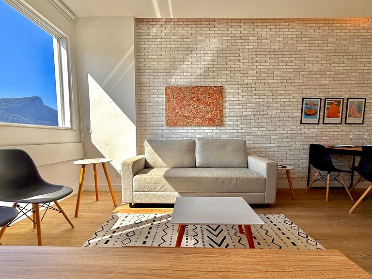 Wi-Fi rápido, recepção 24h e garagem - Leblon