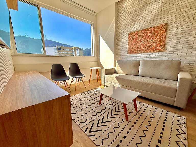 Wi-Fi rápido, recepção 24h e garagem - Leblon