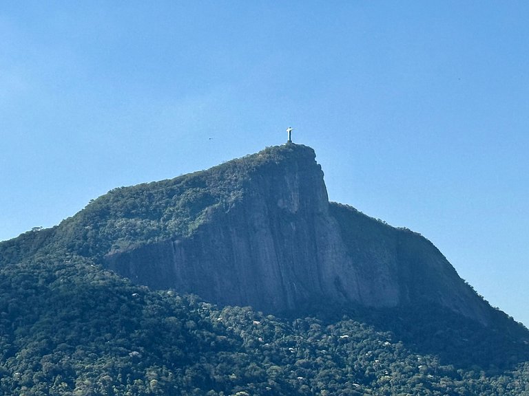 Wi-Fi rápido, recepção 24h e garagem - Leblon