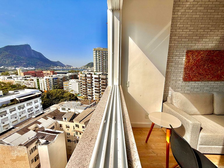 Wi-Fi rápido, recepção 24h e garagem - Leblon